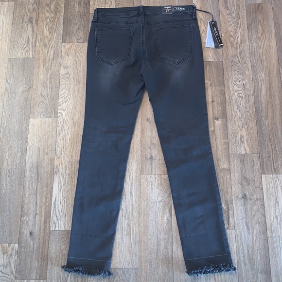Grace in LA Womens Size 27 Skinny Easy Fit Stretchy Denim Jean NWT - Picture 2 of 16